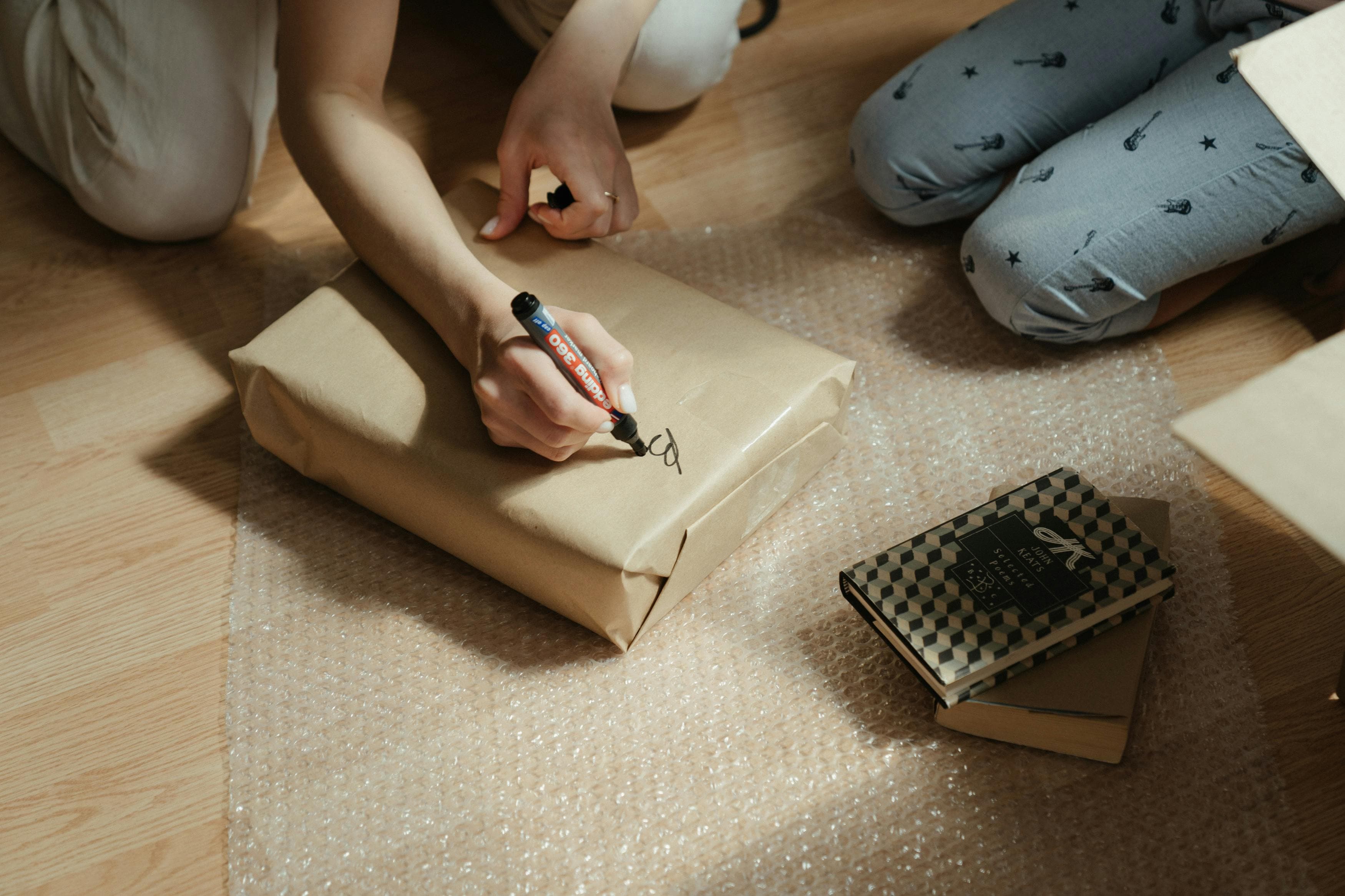Wrapping book gifts